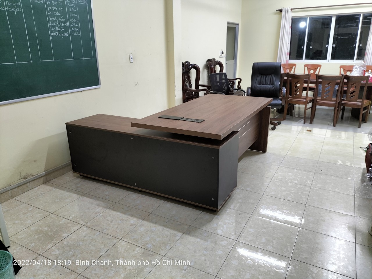 Bàn giám đốc Luxury LUXB2018V3